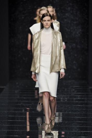 Fotoservizio/FW 2012-2013/WOMEN/ANTEPRIMA/D1/35