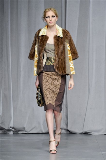 Fotoservizio/FW 2012-2013/WOMEN/ANTONIO MARRAS/D1/1