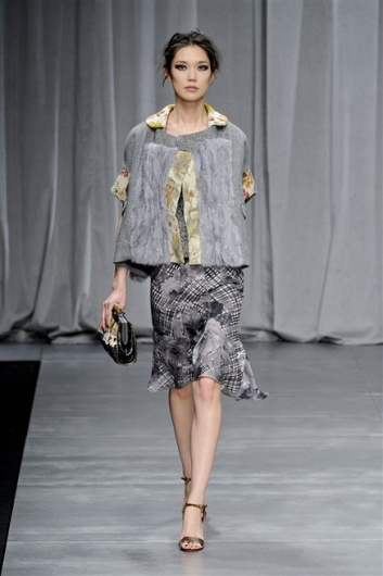 Fotoservizio/FW 2012-2013/WOMEN/ANTONIO MARRAS/D1/14