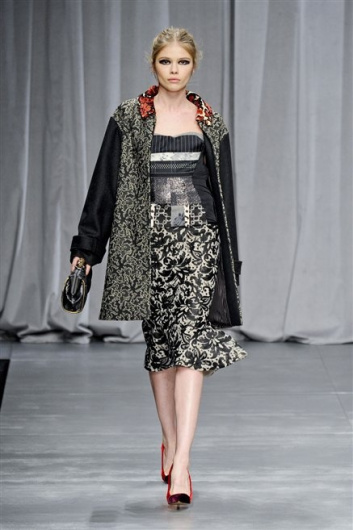 Fotoservizio/FW 2012-2013/WOMEN/ANTONIO MARRAS/D1/16