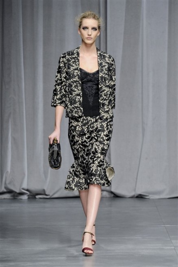 Fotoservizio/FW 2012-2013/WOMEN/ANTONIO MARRAS/D1/18