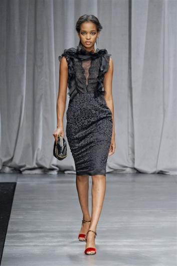 Fotoservizio/FW 2012-2013/WOMEN/ANTONIO MARRAS/D1/20