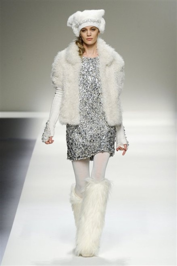 Fotoservizio/FW 2012-2013/WOMEN/BLUGIRL/D1/24