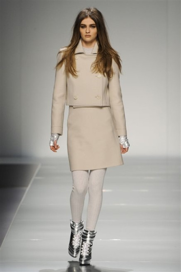 Fotoservizio/FW 2012-2013/WOMEN/BLUMARINE/D1/16