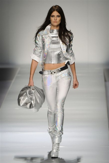 Fotoservizio/FW 2012-2013/WOMEN/BLUMARINE/D1/37