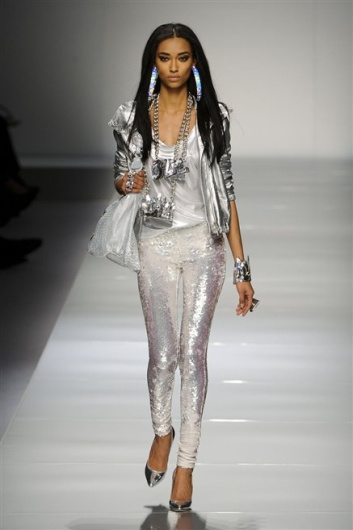 Fotoservizio/FW 2012-2013/WOMEN/BLUMARINE/D1/43