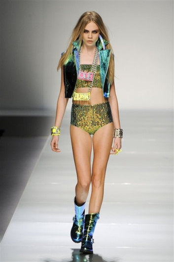 Fotoservizio/FW 2012-2013/WOMEN/BLUMARINE/D1/55