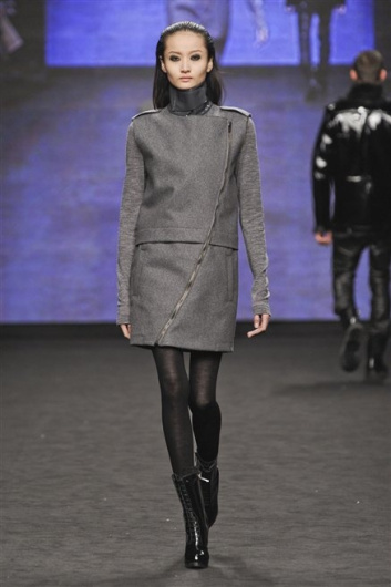 Fotoservizio/FW 2012-2013/WOMEN/C'N'C COSTUME NATIONAL/D1/8