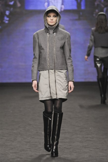 Fotoservizio/FW 2012-2013/WOMEN/C'N'C COSTUME NATIONAL/D1/9