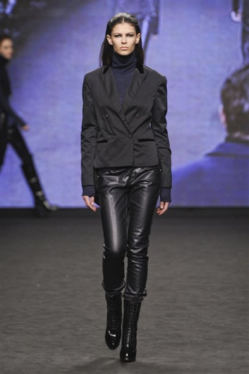 Fotoservizio/FW 2012-2013/WOMEN/C'N'C COSTUME NATIONAL/D1/28