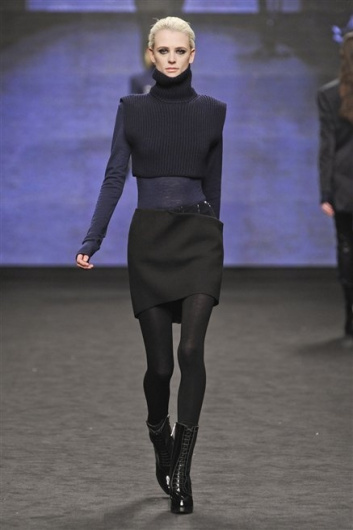 Fotoservizio/FW 2012-2013/WOMEN/C'N'C COSTUME NATIONAL/D1/30