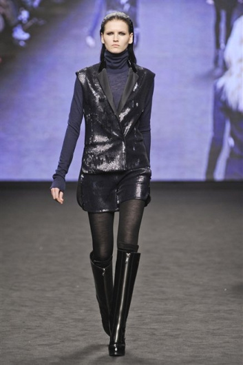 Fotoservizio/FW 2012-2013/WOMEN/C'N'C COSTUME NATIONAL/D1/32