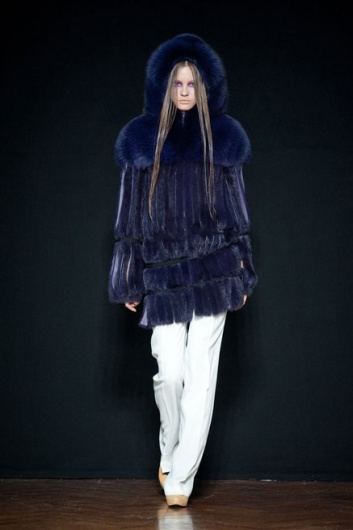 Fotoservizio/FW 2012-2013/WOMEN/CRISTIANO BURANI/D1/8