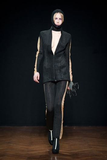 Fotoservizio/FW 2012-2013/WOMEN/CRISTIANO BURANI/D1/15