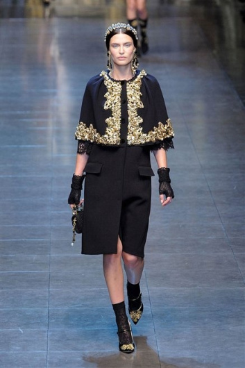 Fotoservizio/FW 2012-2013/WOMEN/DOLCE & GABBANA/D1/0