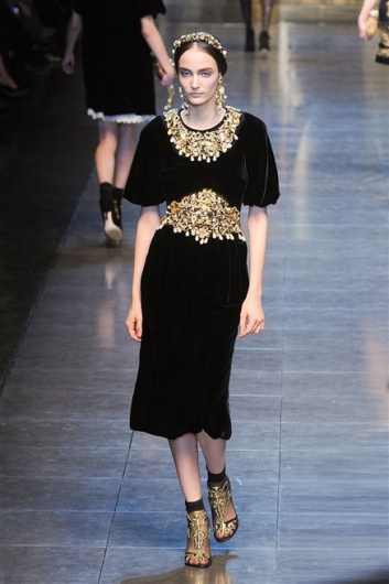 Fotoservizio/FW 2012-2013/WOMEN/DOLCE & GABBANA/D1/4