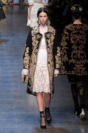Fotoservizio/FW 2012-2013/WOMEN/DOLCE & GABBANA/D1/10