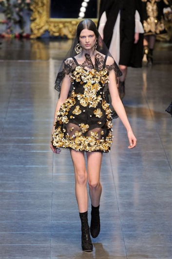 Fotoservizio/FW 2012-2013/WOMEN/DOLCE & GABBANA/D1/14