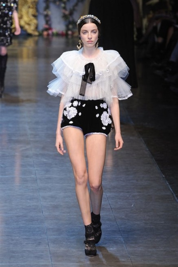 Fotoservizio/FW 2012-2013/WOMEN/DOLCE & GABBANA/D1/18