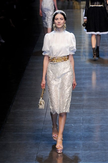 Fotoservizio/FW 2012-2013/WOMEN/DOLCE & GABBANA/D1/28