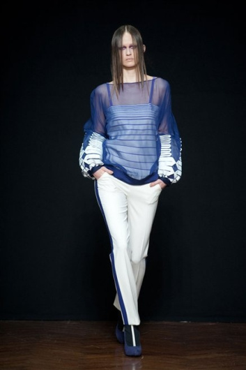 Fotoservizio/FW 2012-2013/WOMEN/CRISTIANO BURANI/D1/25
