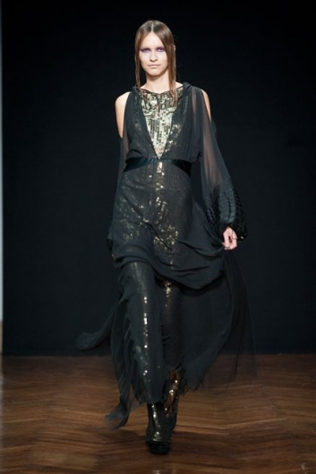Fotoservizio/FW 2012-2013/WOMEN/CRISTIANO BURANI/D1/29
