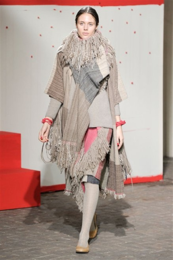 Fotoservizio/FW 2012-2013/WOMEN/DANIELA GREGIS/D1/0