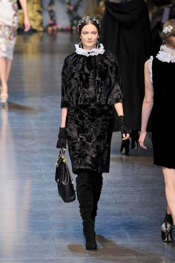 Fotoservizio/FW 2012-2013/WOMEN/DOLCE & GABBANA/D1/33
