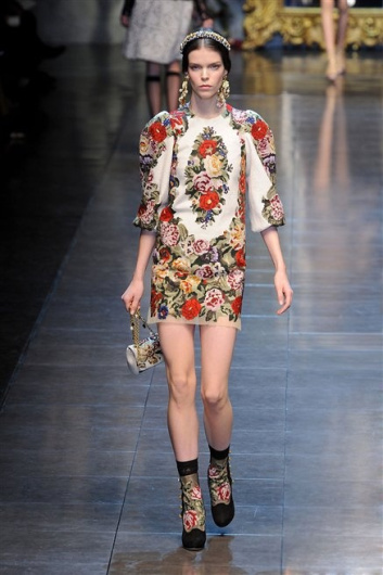 Fotoservizio/FW 2012-2013/WOMEN/DOLCE & GABBANA/D1/35