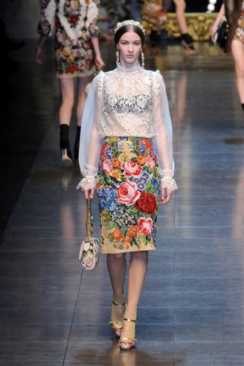 Fotoservizio/FW 2012-2013/WOMEN/DOLCE & GABBANA/D1/38