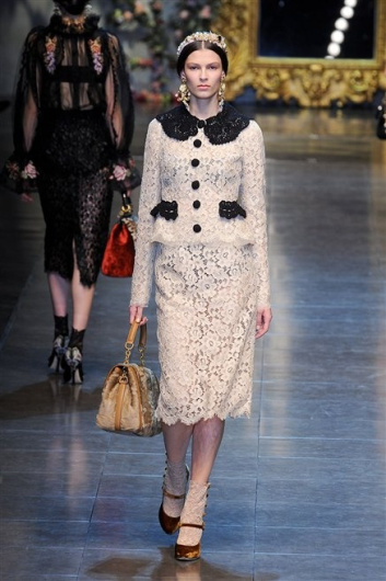 Fotoservizio/FW 2012-2013/WOMEN/DOLCE & GABBANA/D1/45