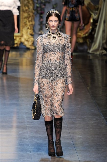 Fotoservizio/FW 2012-2013/WOMEN/DOLCE & GABBANA/D1/46