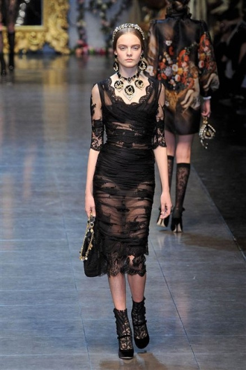 Fotoservizio/FW 2012-2013/WOMEN/DOLCE & GABBANA/D1/69