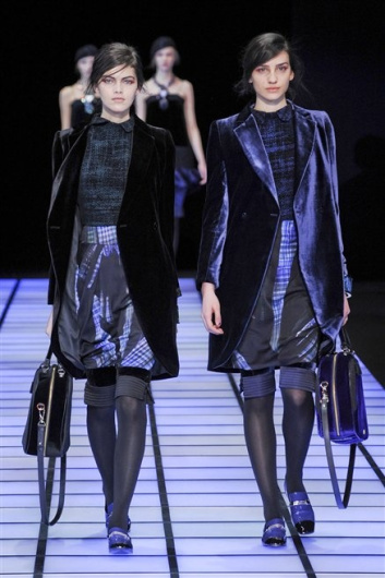 Fotoservizio/FW 2012-2013/WOMEN/EMPORIO ARMANI/D1/36
