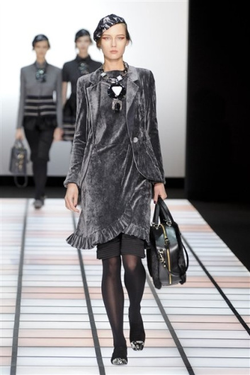 Fotoservizio/FW 2012-2013/WOMEN/EMPORIO ARMANI/D1/0