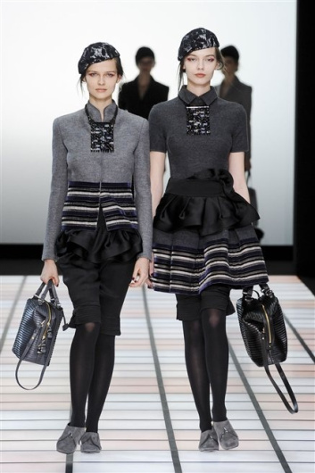Fotoservizio/FW 2012-2013/WOMEN/EMPORIO ARMANI/D1/1