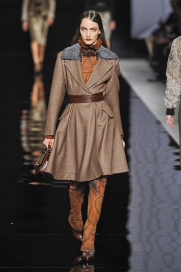 Fotoservizio/FW 2012-2013/WOMEN/ETRO/D1/4