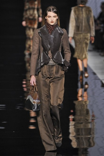 Fotoservizio/FW 2012-2013/WOMEN/ETRO/D1/7