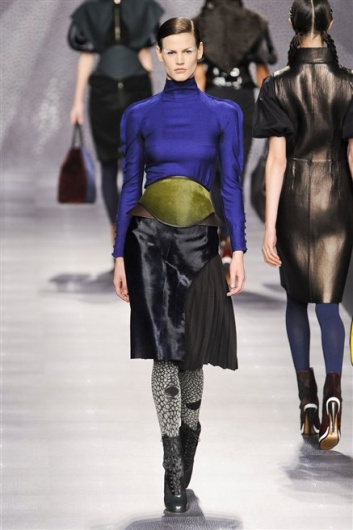 Fotoservizio/FW 2012-2013/WOMEN/FENDI/D1/4
