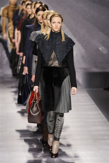 Fotoservizio/FW 2012-2013/WOMEN/FENDI/D1/46
