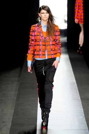 Fotoservizio/FW 2012-2013/WOMEN/FRANKIE MORELLO/D1/5