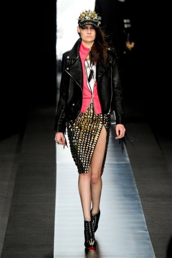 Fotoservizio/FW 2012-2013/WOMEN/FRANKIE MORELLO/D1/23