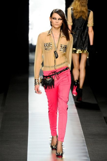 Fotoservizio/FW 2012-2013/WOMEN/FRANKIE MORELLO/D1/24