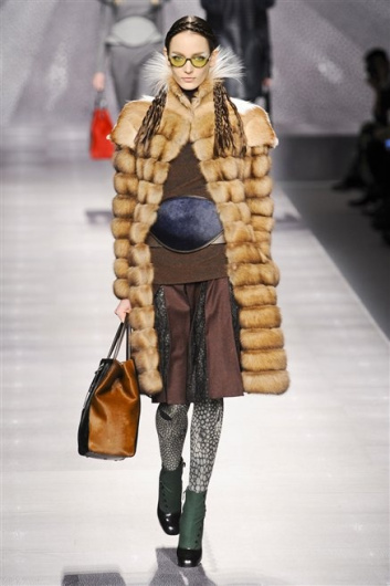 Fotoservizio/FW 2012-2013/WOMEN/FENDI/D1/15