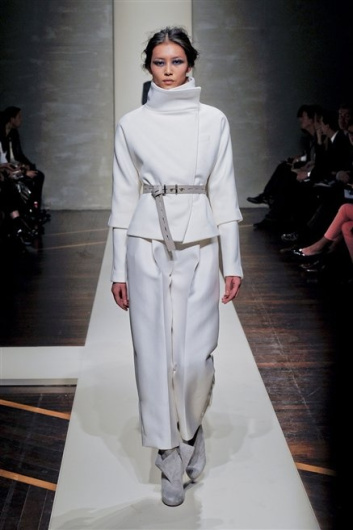 Fotoservizio/FW 2012-2013/WOMEN/GIANFRANCO FERRE'/D1/7