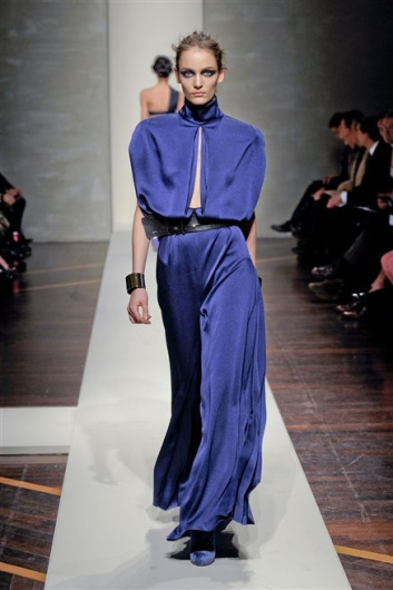 Fotoservizio/FW 2012-2013/WOMEN/GIANFRANCO FERRE'/D1/31