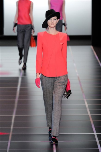 Fotoservizio/FW 2012-2013/WOMEN/GIORGIO ARMANI/D1/6