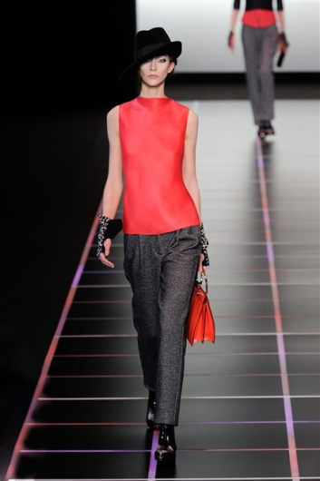 Fotoservizio/FW 2012-2013/WOMEN/GIORGIO ARMANI/D1/7