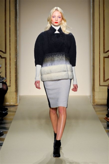 Fotoservizio/FW 2012-2013/WOMEN/GABRIELE COLANGELO/D1/4