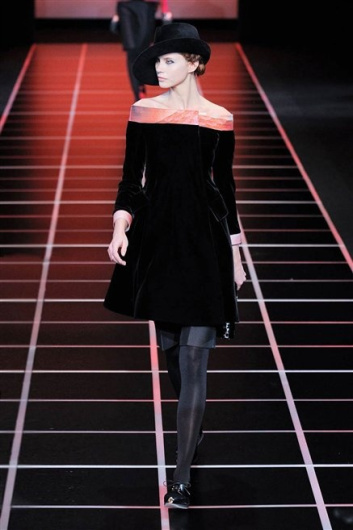 Fotoservizio/FW 2012-2013/WOMEN/GIORGIO ARMANI/D1/17